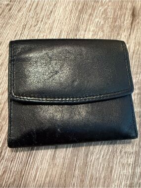 Wilsons Leather Black Genuine Leather Trifold Wallet ID Window Zip Coin Pocket